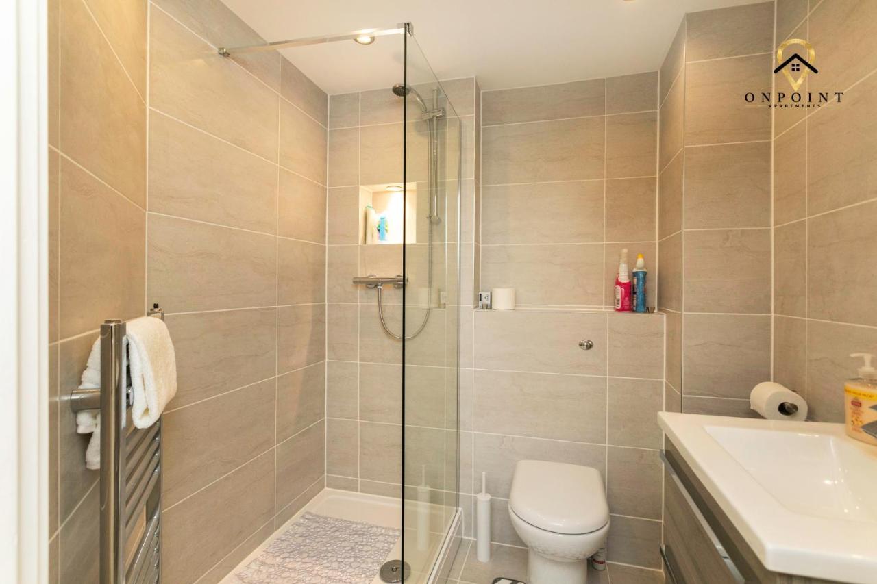✰Onpoint -Large 2 Bedroom Apt With Parking!✰ Nottingham Bagian luar foto