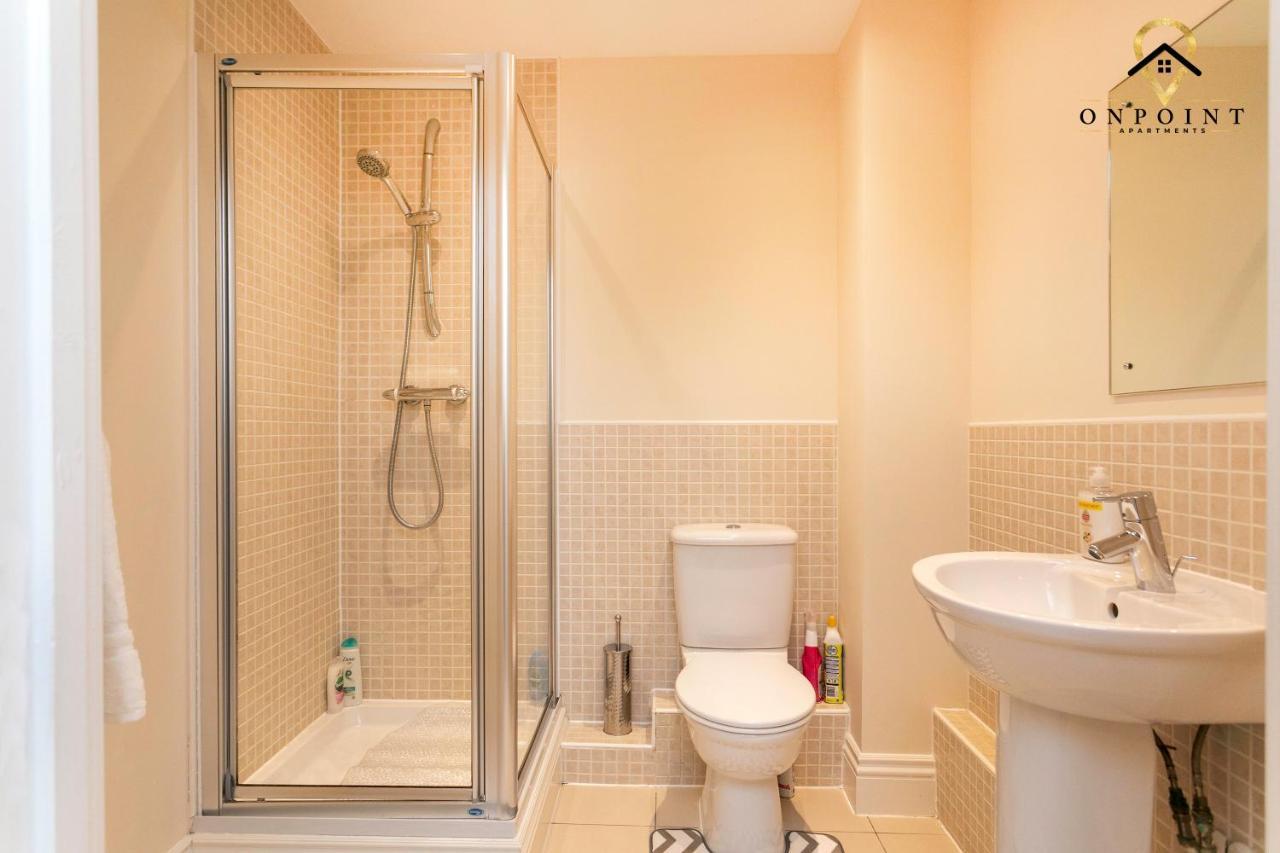 ✰Onpoint -Large 2 Bedroom Apt With Parking!✰ Nottingham Bagian luar foto
